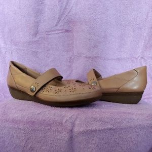Clarks Tan Mary Jane Shoes